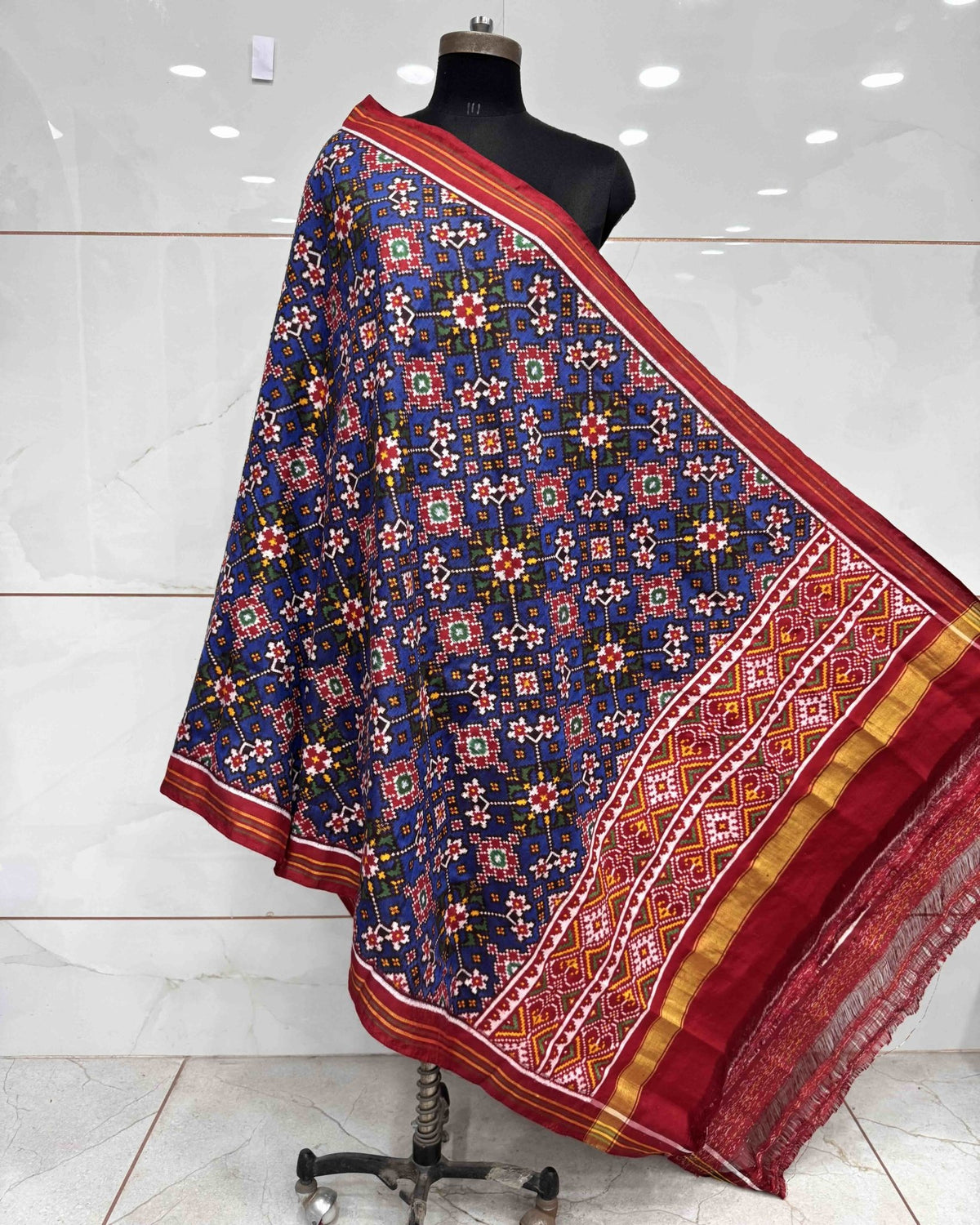 Red & Blue Navratan Double Ikat Patola Dupatta - SindhoiPatolaArt
