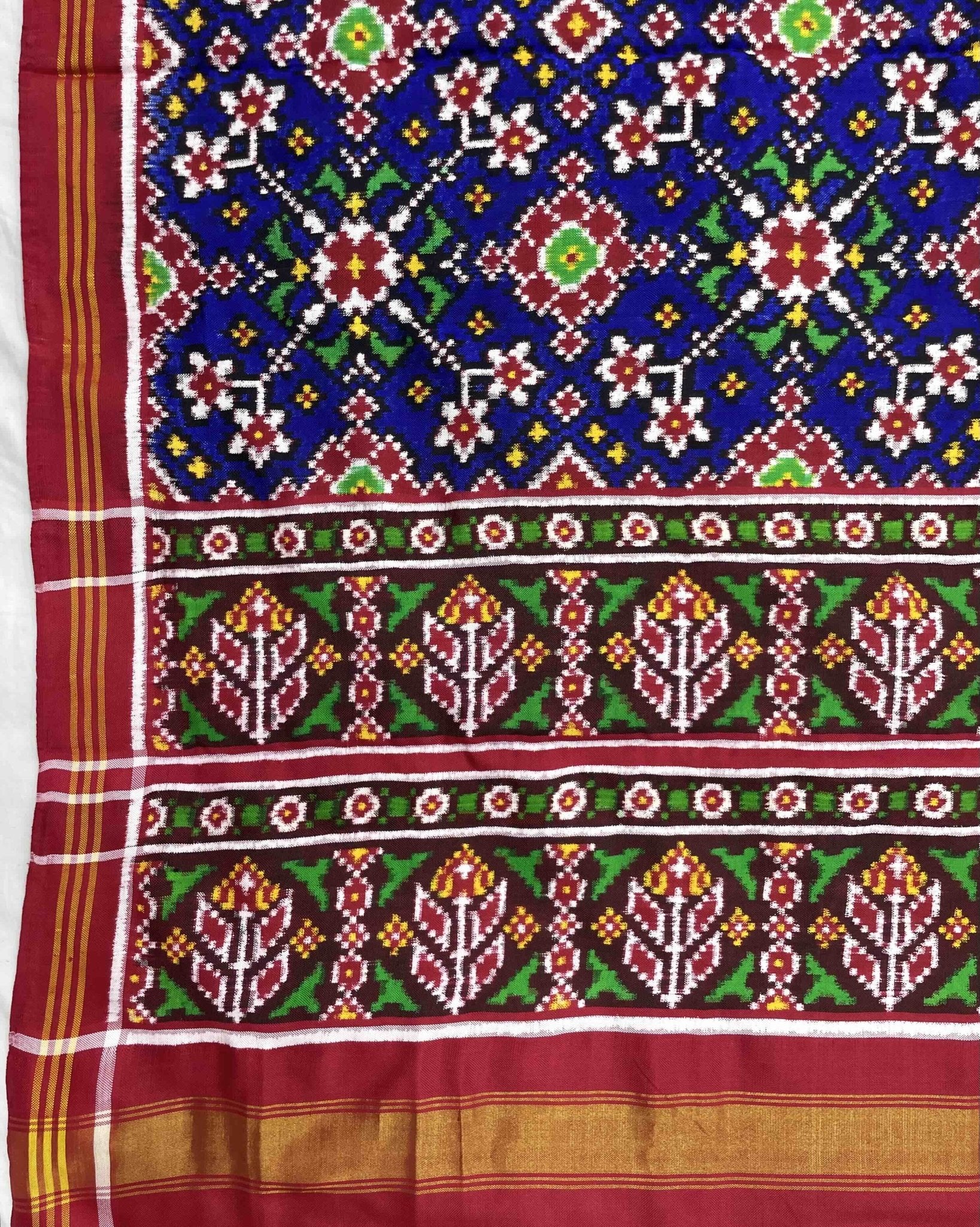 Red & Blue Navratan Patola Dupatta - SindhoiPatolaArt