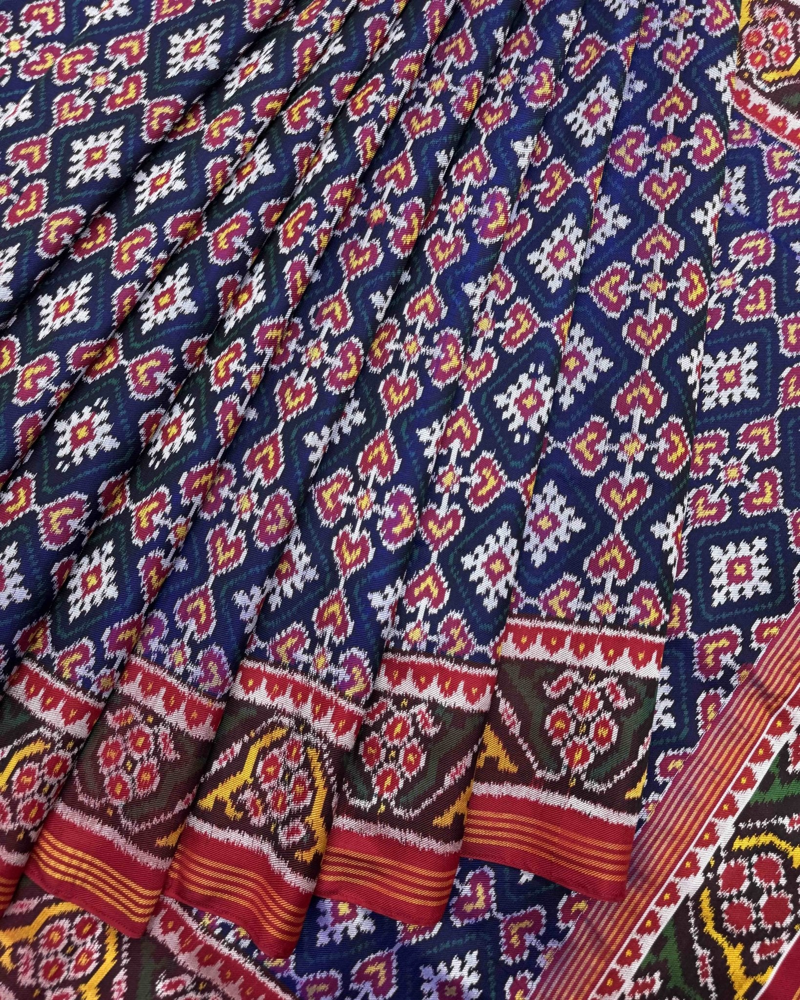 Red & Blue Panchanda Twill Patola Saree - SindhoiPatolaArt