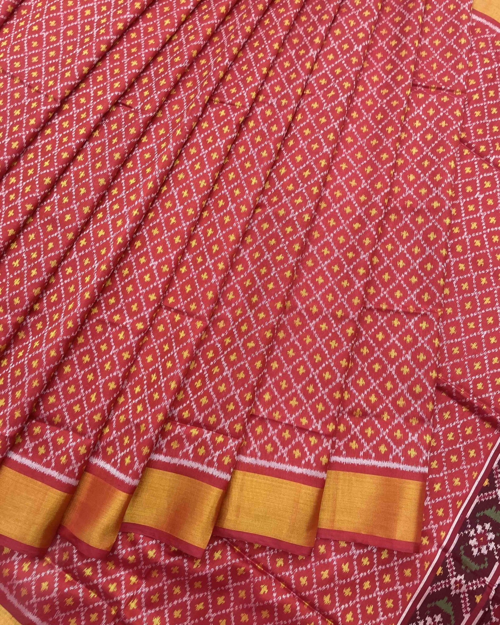 Red Booty Design Patola Saree - SindhoiPatolaArt