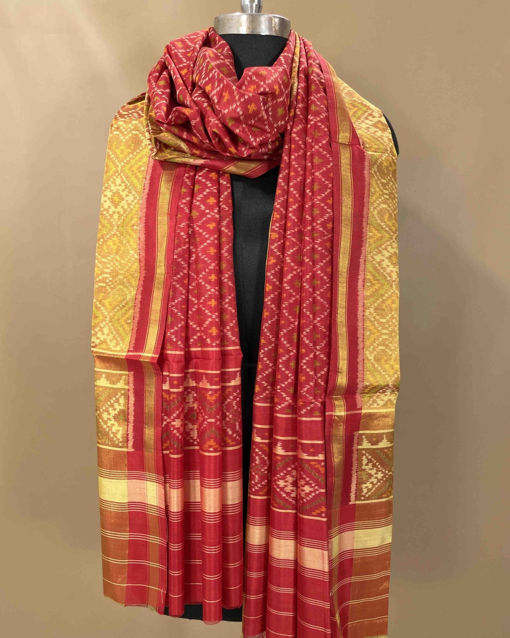 Red Booty Designer Patola Dupatta - SindhoiPatolaArt