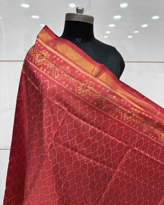 Red Booty Patola Dupatta - SindhoiPatolaArt