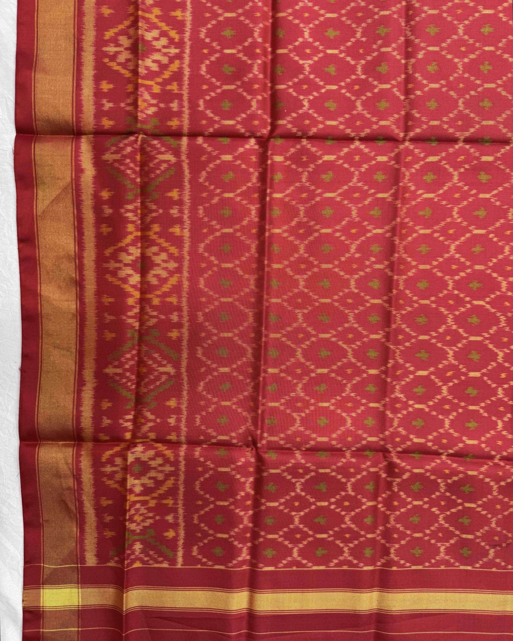 Red Booty Patola Dupatta - SindhoiPatolaArt