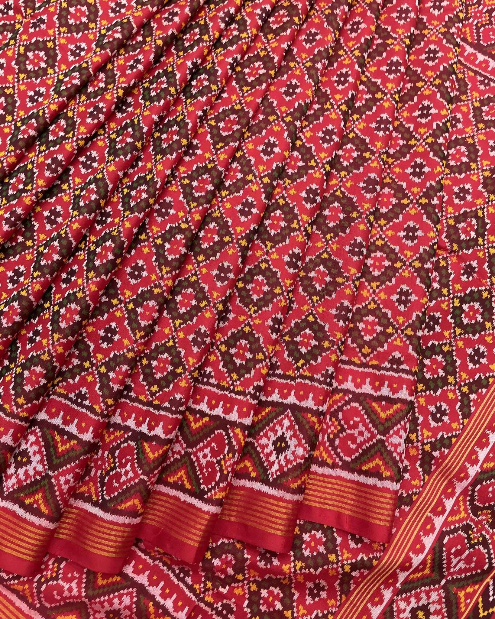Red Buttonful Patola Saree - SindhoiPatolaArt