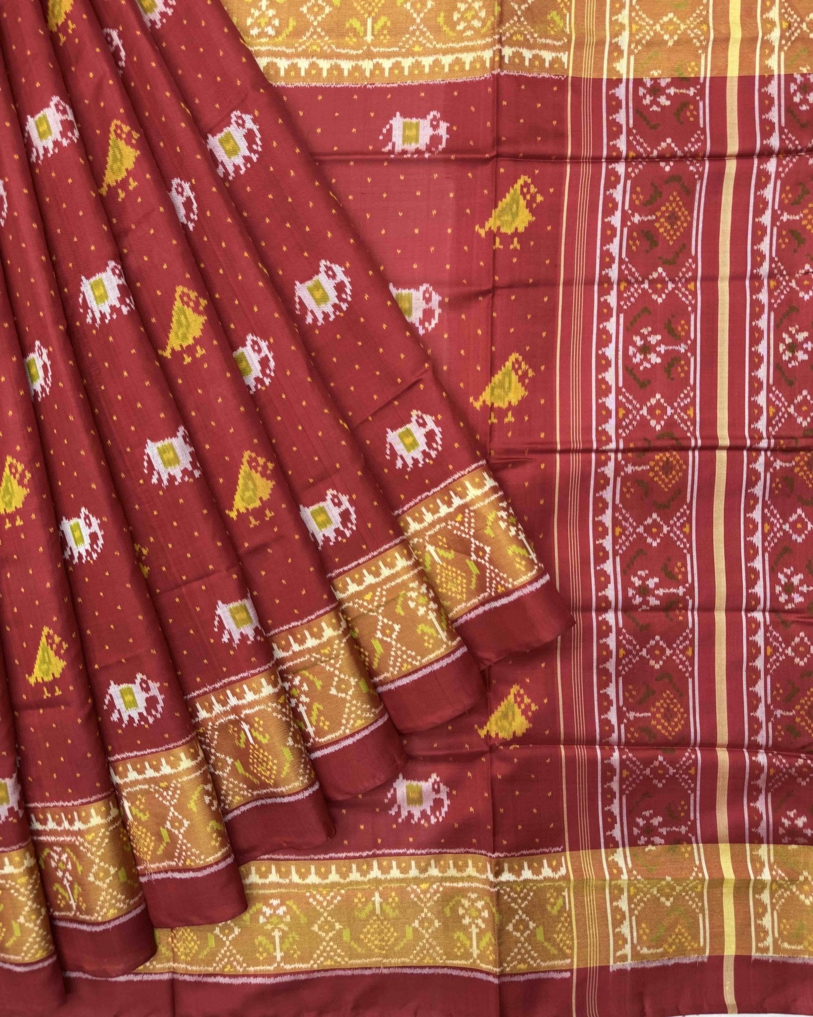 Red Doted Narikunj Patola Saree - SindhoiPatolaArt