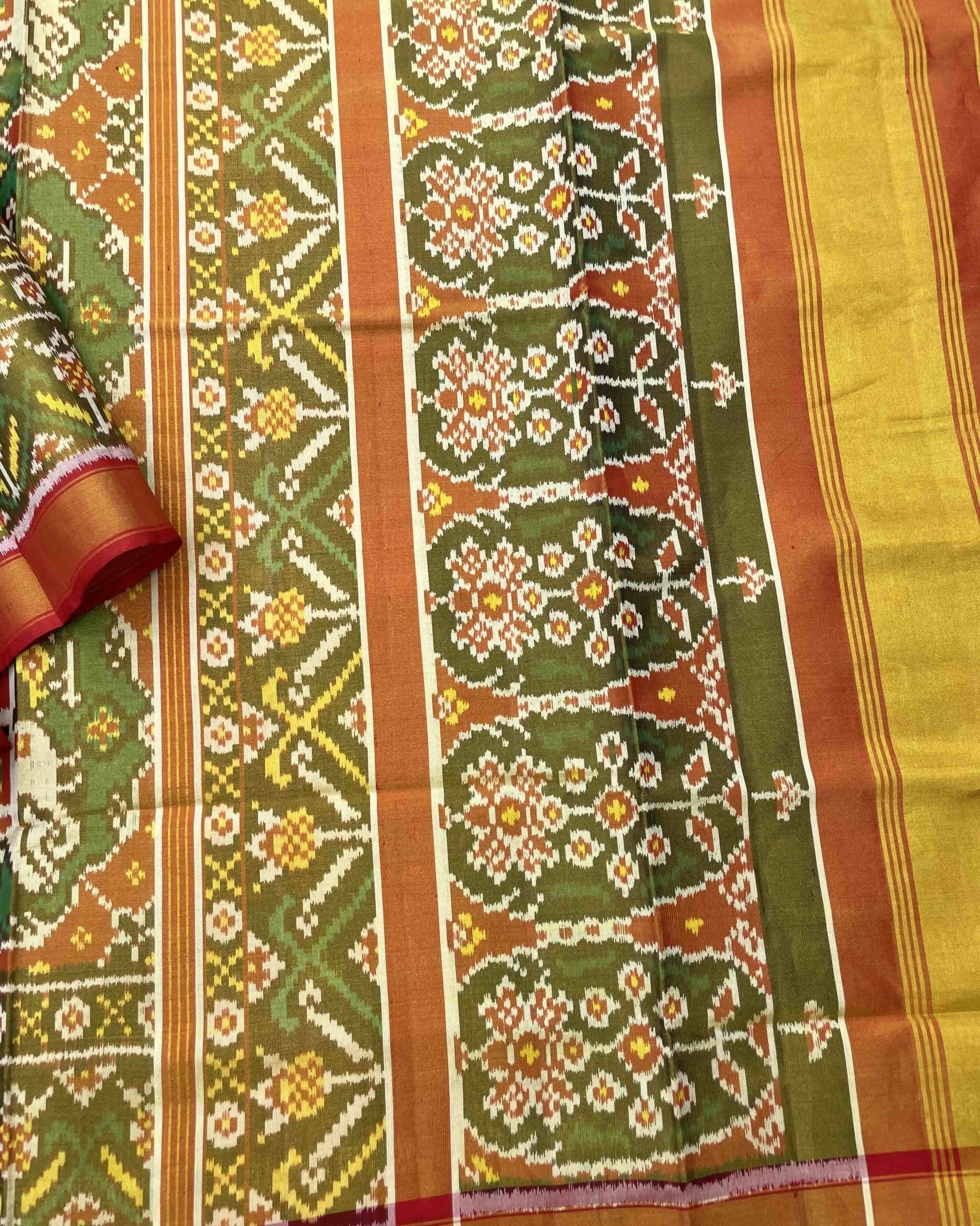 Red & Green Big Figure Elephant Chhabdi Tissue Patola Saree - SindhoiPatolaArt