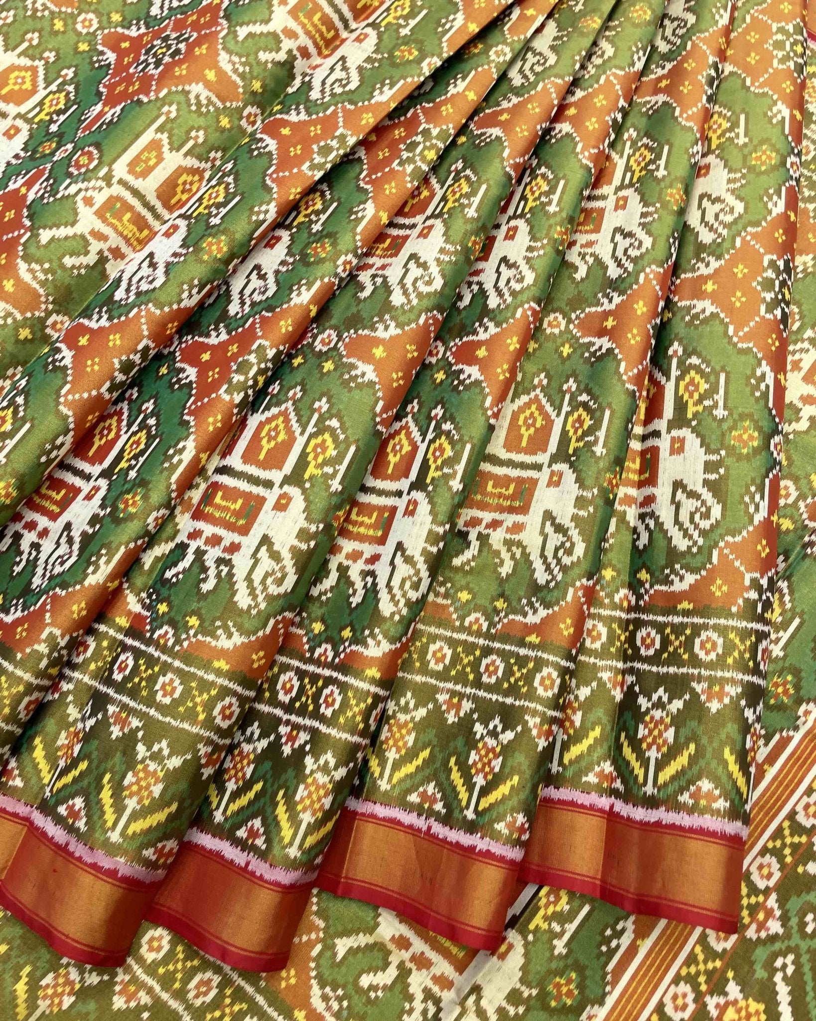 Red & Green Big Figure Elephant Chhabdi Tissue Patola Saree - SindhoiPatolaArt