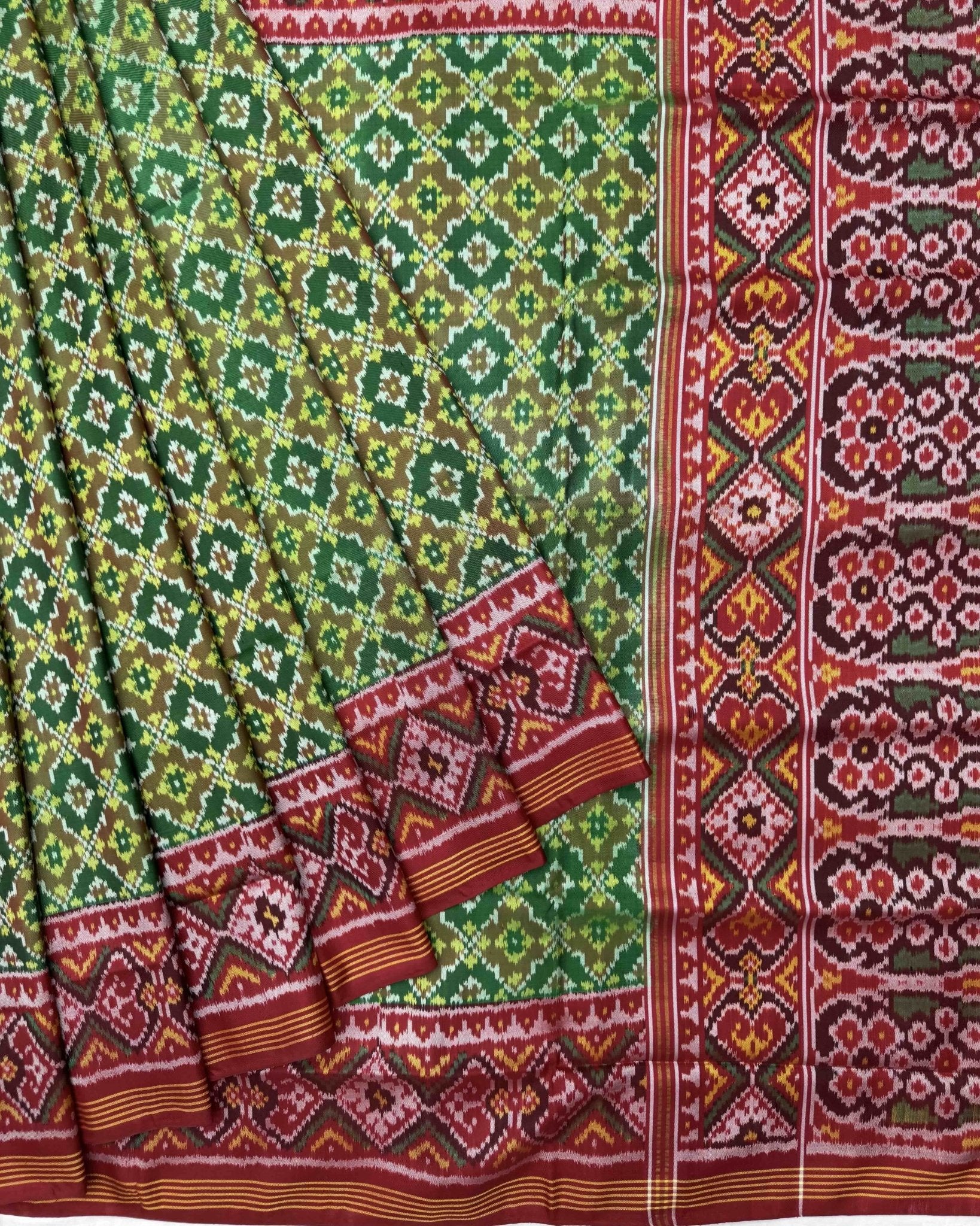 Red & Green Buttonful Semi Double Ikat Patola Saree - SindhoiPatolaArt