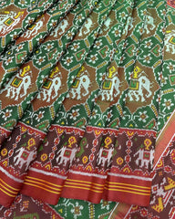 Red & Green Elephant Manekchowk Mix Patola Saree - SindhoiPatolaArt