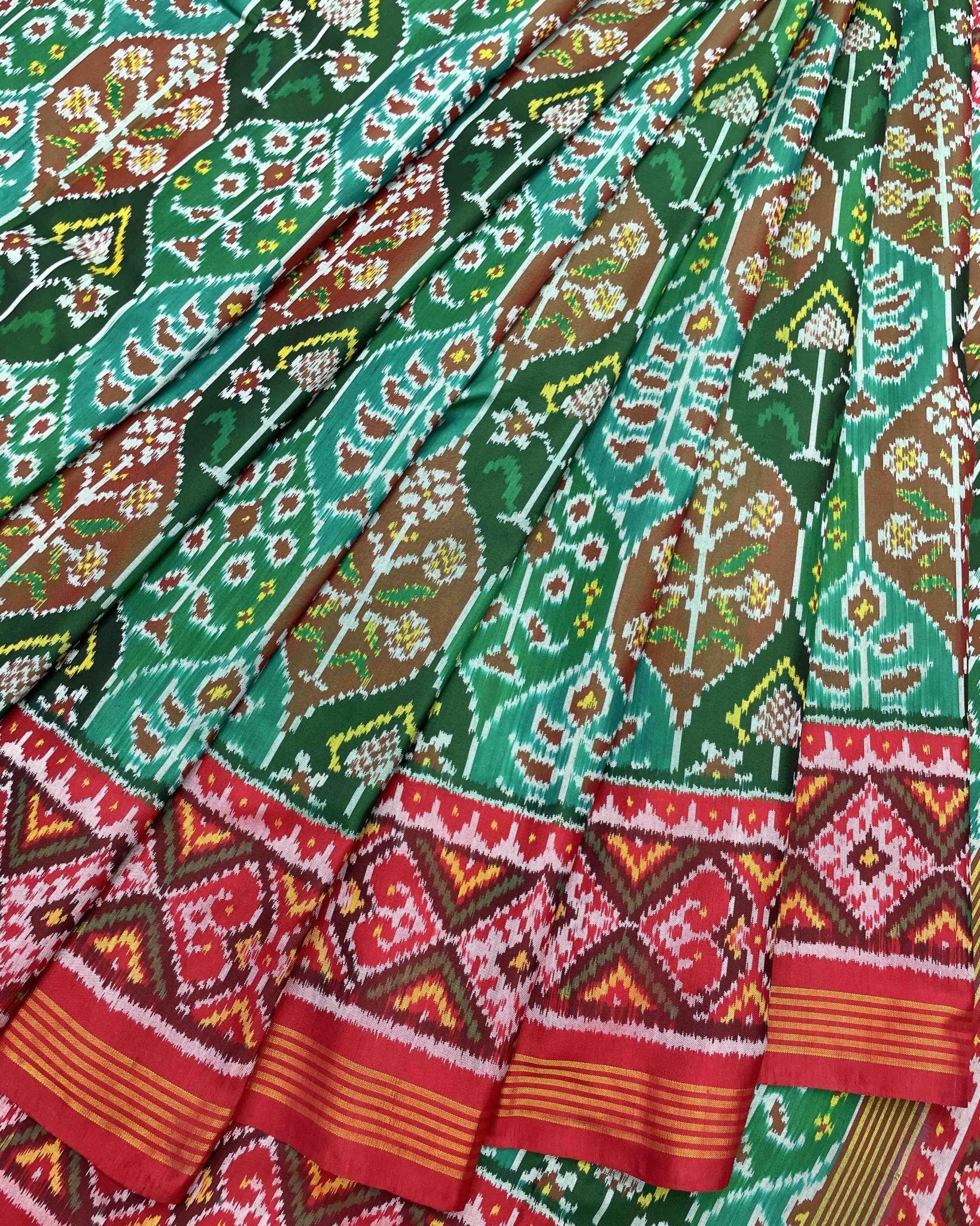 Red & Green Flower Designer Patola Saree - SindhoiPatolaArt