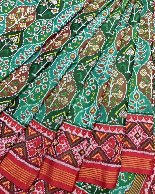 Red & Green Flower Designer Patola Saree - SindhoiPatolaArt