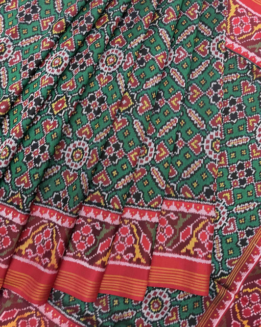 Red & Green Manekchowk Semi Double Ikat Patola Saree - SindhoiPatolaArt
