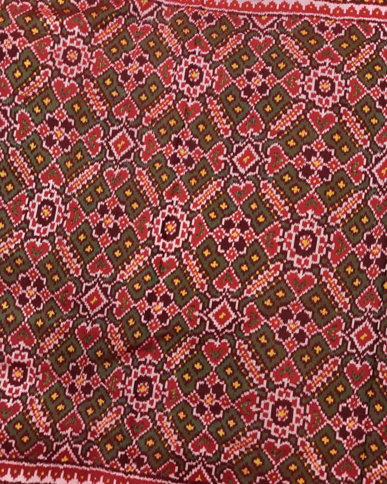 Red & Green Manekchowk Semi Double Ikat Patola Saree - SindhoiPatolaArt