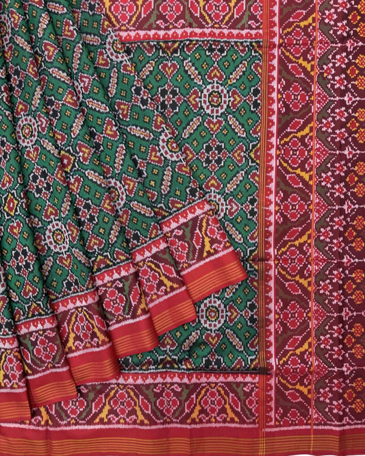 Red & Green Manekchowk Semi Double Ikat Patola Saree - SindhoiPatolaArt