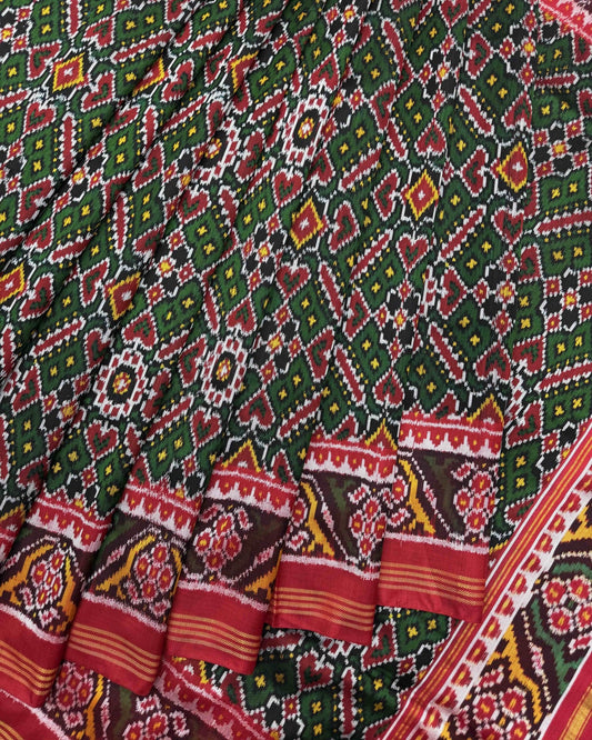 Red & Green Manekchowk Twill Patola Saree - SindhoiPatolaArt