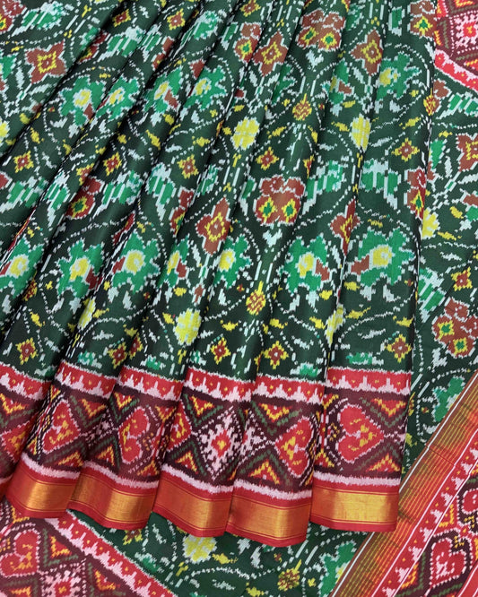 Red & Green Matka Flower Patola Saree - SindhoiPatolaArt