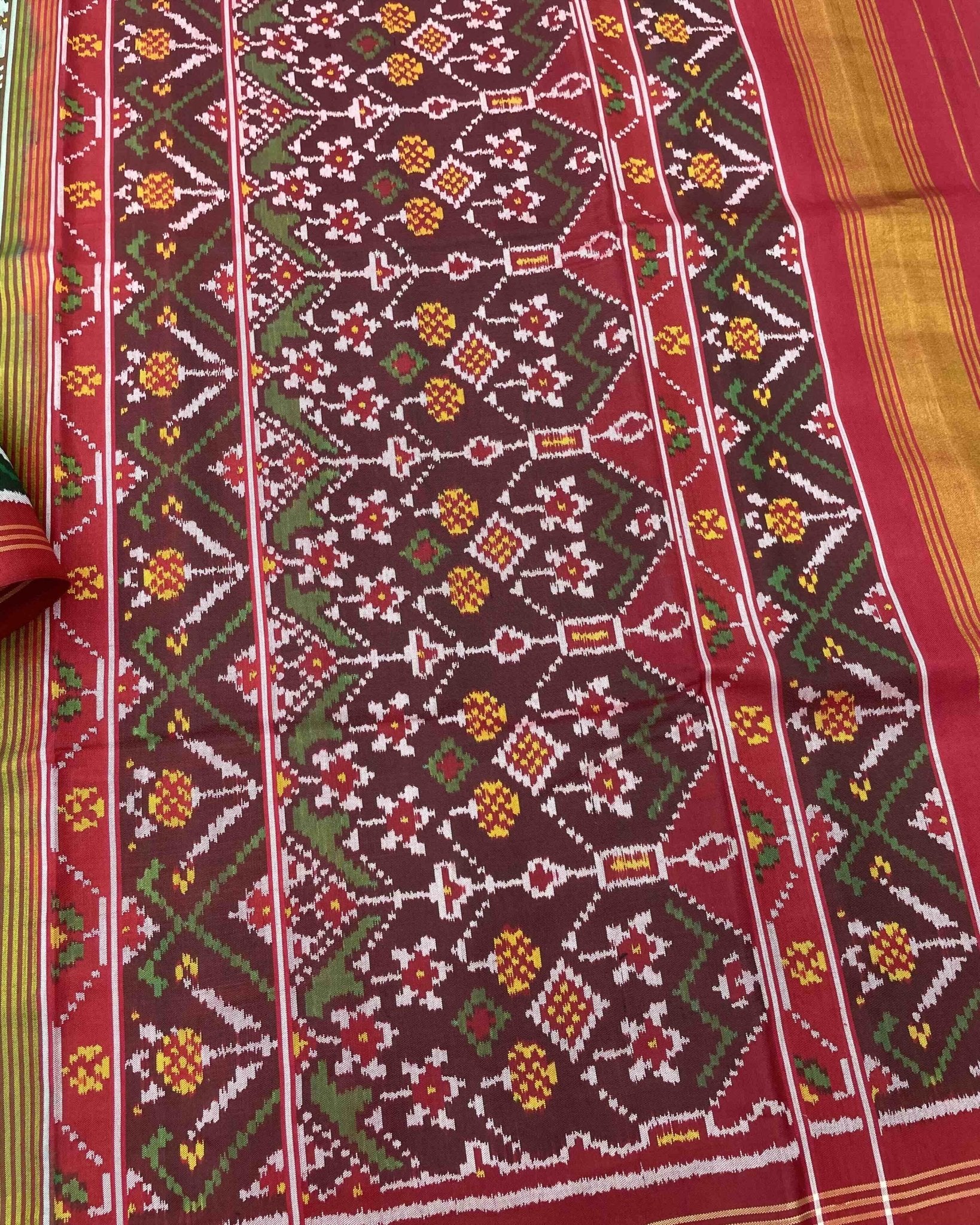 Red & Green Narikunj Designer Patola Saree - SindhoiPatolaArt