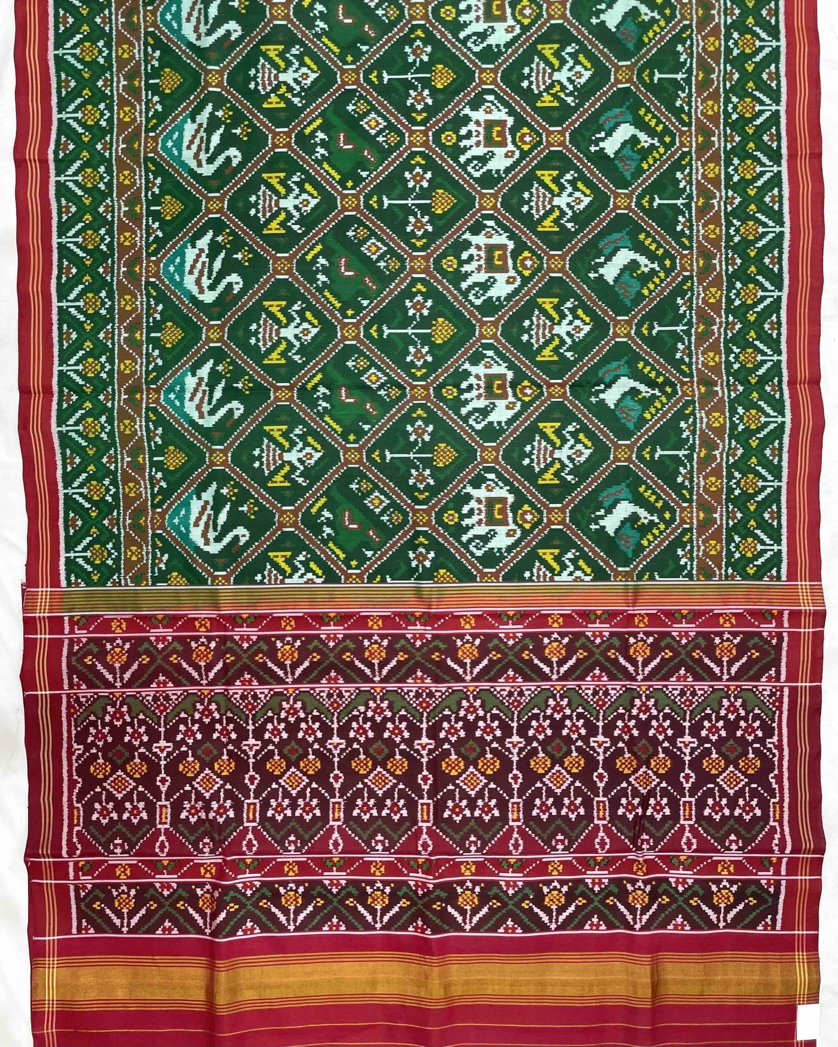 Red & Green Narikunj Designer Patola Saree - SindhoiPatolaArt