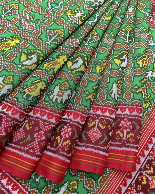 Red & Green Narikunj Designer Patola Saree - SindhoiPatolaArt