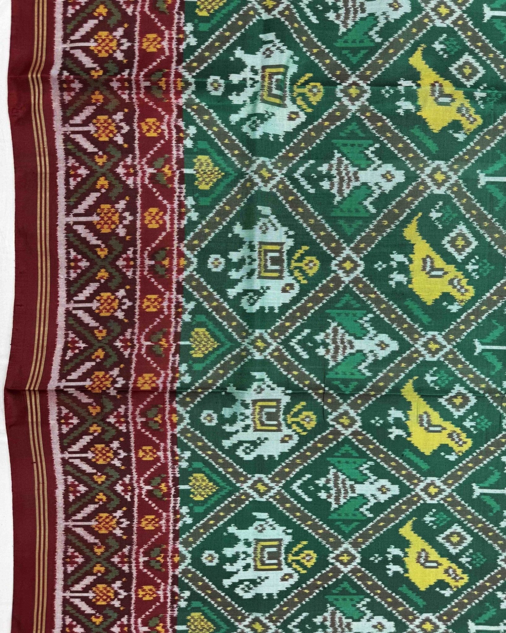 Red & Green Narikunj Semi Double Ikat Patola Saree - SindhoiPatolaArt
