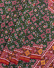 Red & Green Navratan Patan Patola Saree - SindhoiPatolaArt