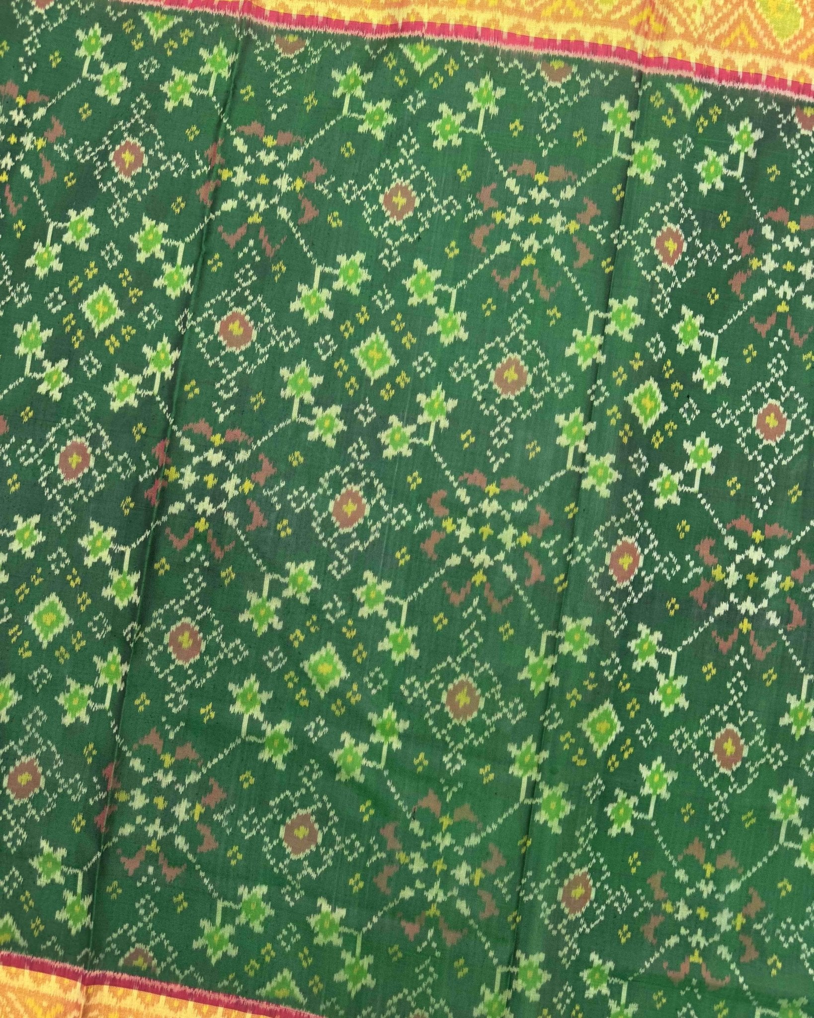 Red & Green Navratan Patola Saree - SindhoiPatolaArt