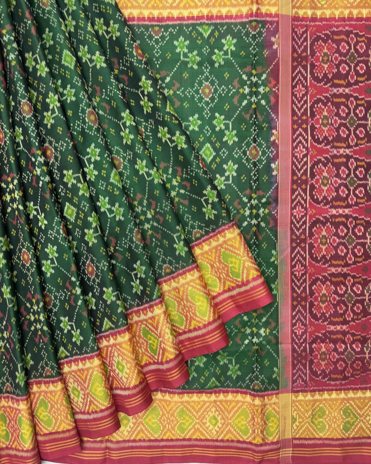 Red & Green Navratan Patola Saree - SindhoiPatolaArt