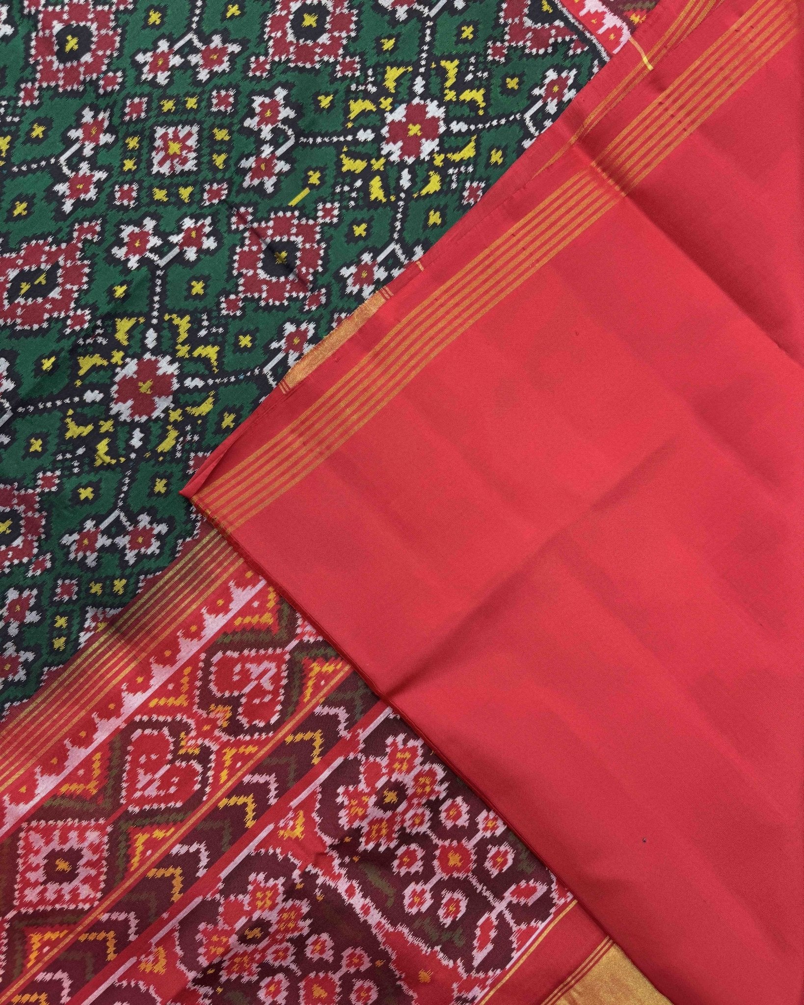 Red & Green Navratan Patola Saree - SindhoiPatolaArt