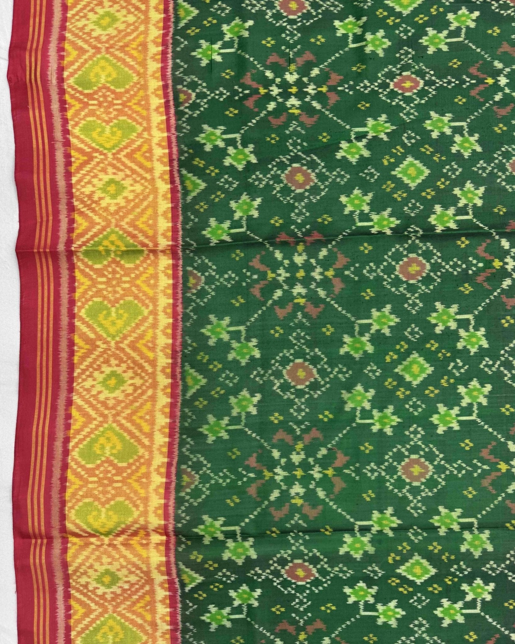 Red & Green Navratan Patola Saree - SindhoiPatolaArt