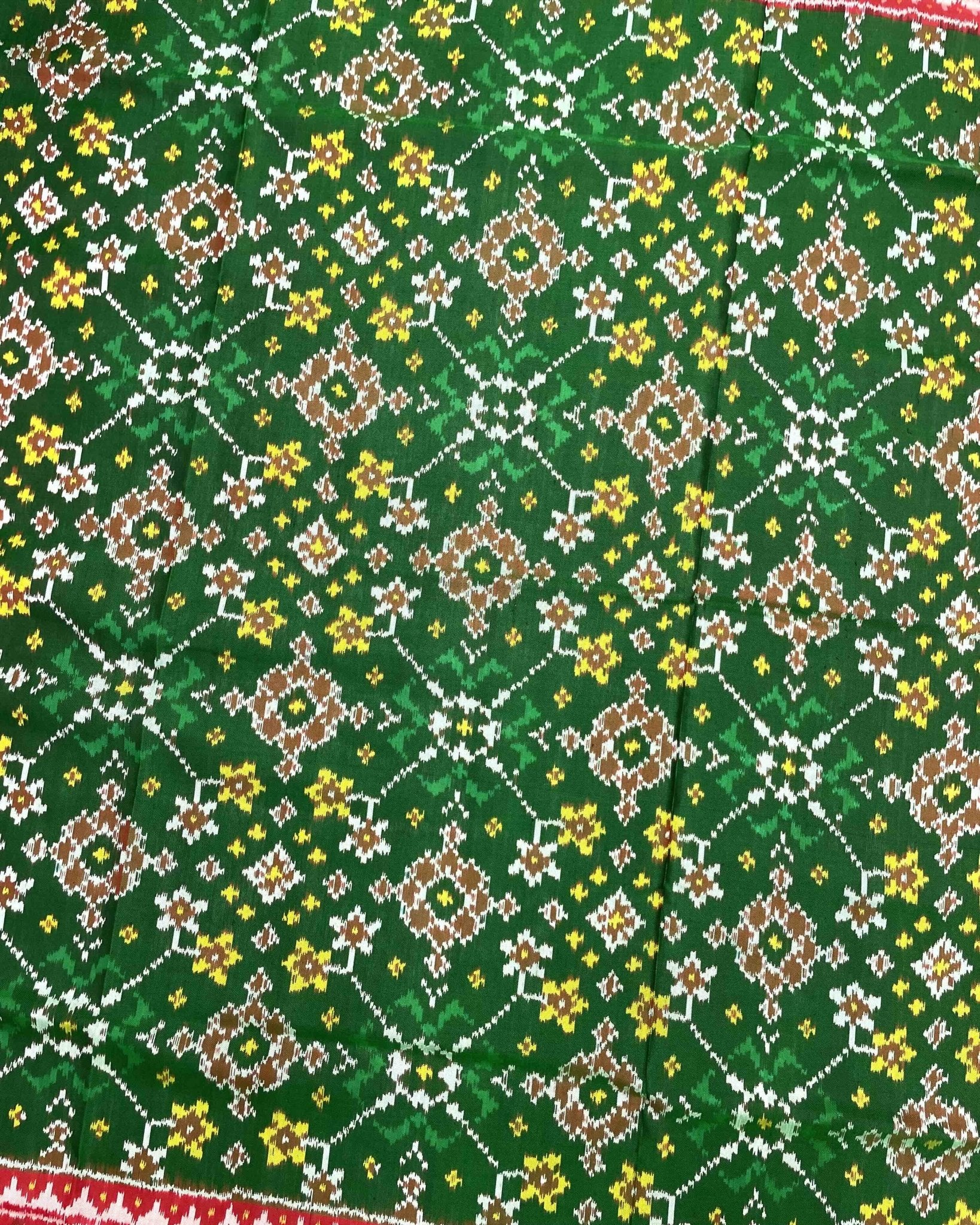 Red & Green Navratan Patola Saree - SindhoiPatolaArt