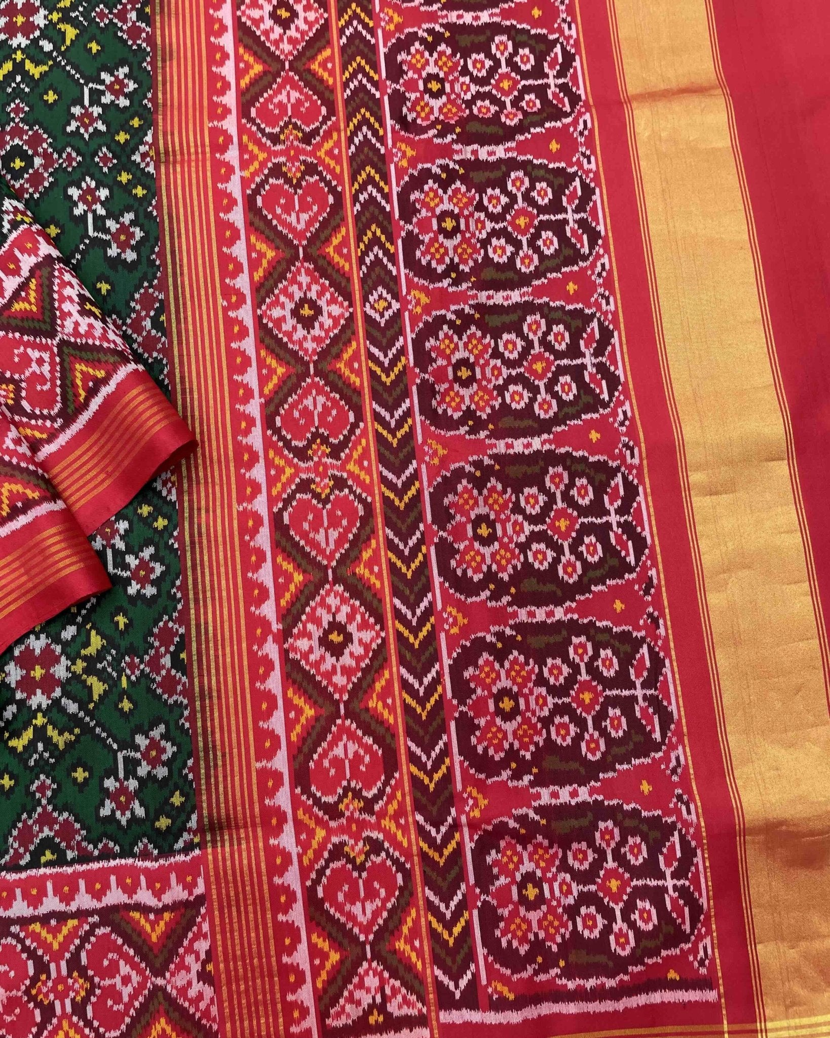 Red & Green Navratan Patola Saree - SindhoiPatolaArt
