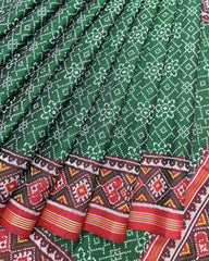 Red & Green Navratan Patola Saree - SindhoiPatolaArt