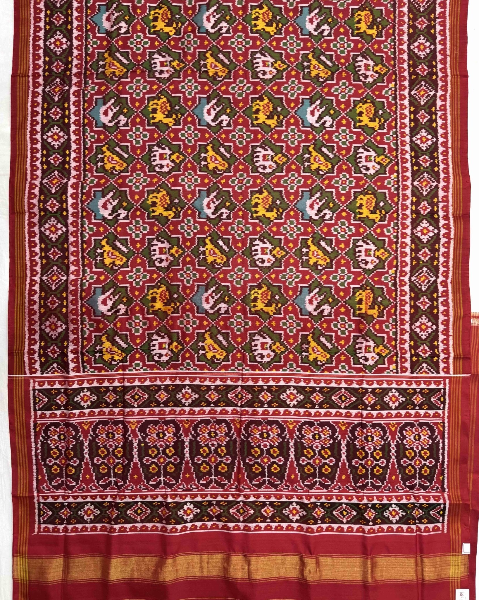 Red & Green Star Narikunj Semi Double Ikat Patola Saree - SindhoiPatolaArt