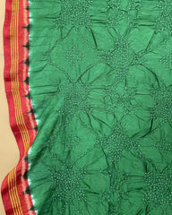 Red & Green with Narikunj Pallu Bandhani Patola Dupatta - SindhoiPatolaArt