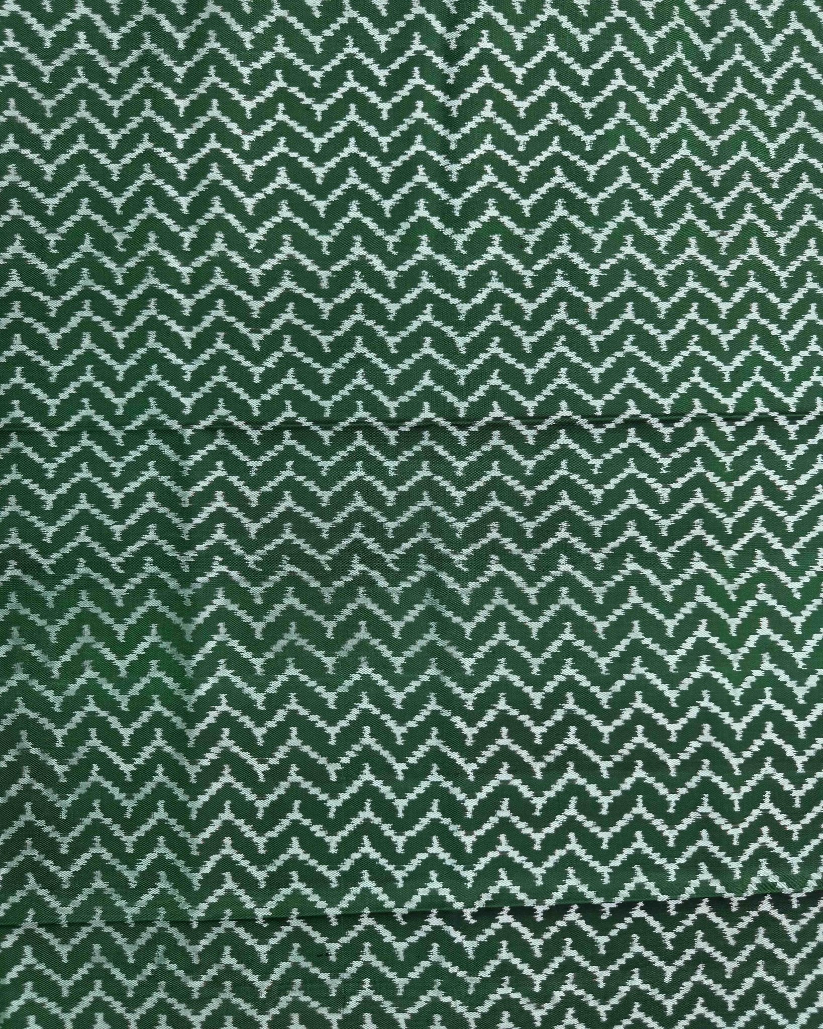 Red & Green Zig Zag Lining Semi Double Ikat Patola Dupatta - SindhoiPatolaArt