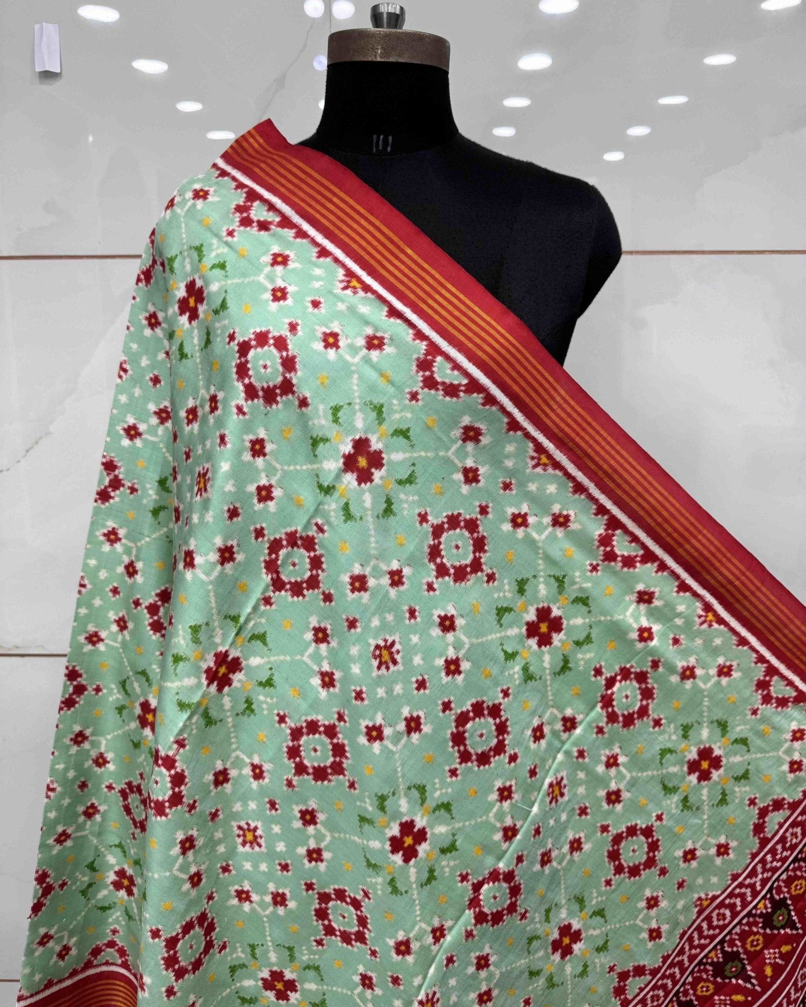 Red & Light Green Navratan Double Ikat Patola Dupatta - SindhoiPatolaArt