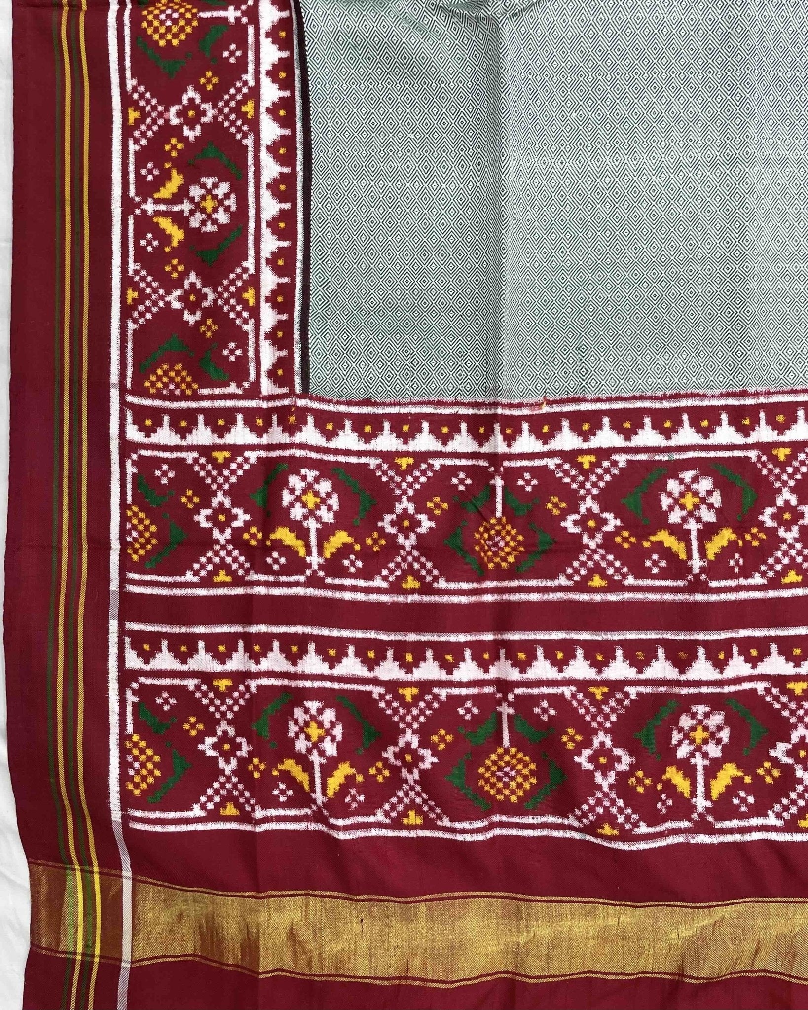 Red & Light Green Pattern Design Patola Dupatta - SindhoiPatolaArt