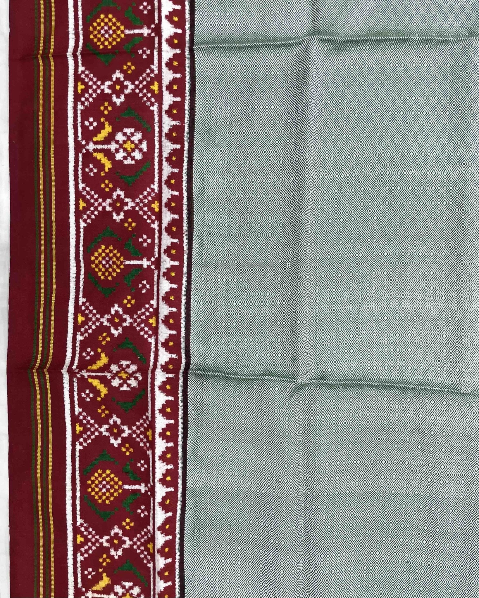 Red & Light Green Pattern Design Patola Dupatta - SindhoiPatolaArt