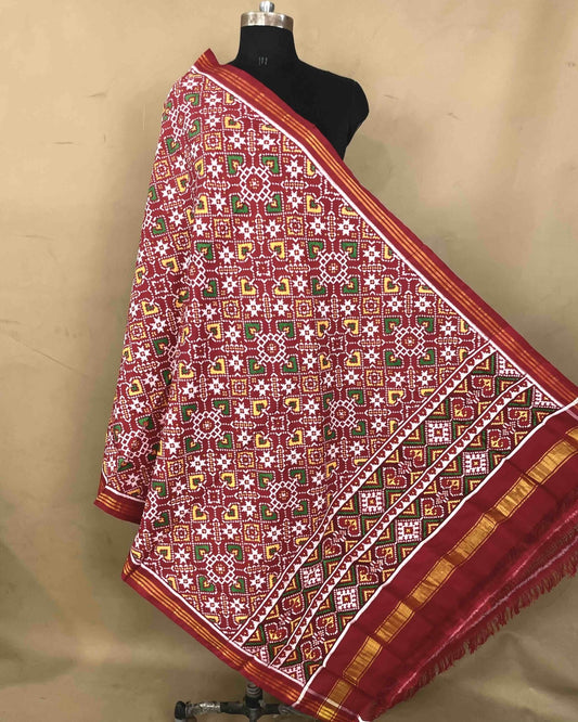Red Manekchowk Patola Dupatta - SindhoiPatolaArt