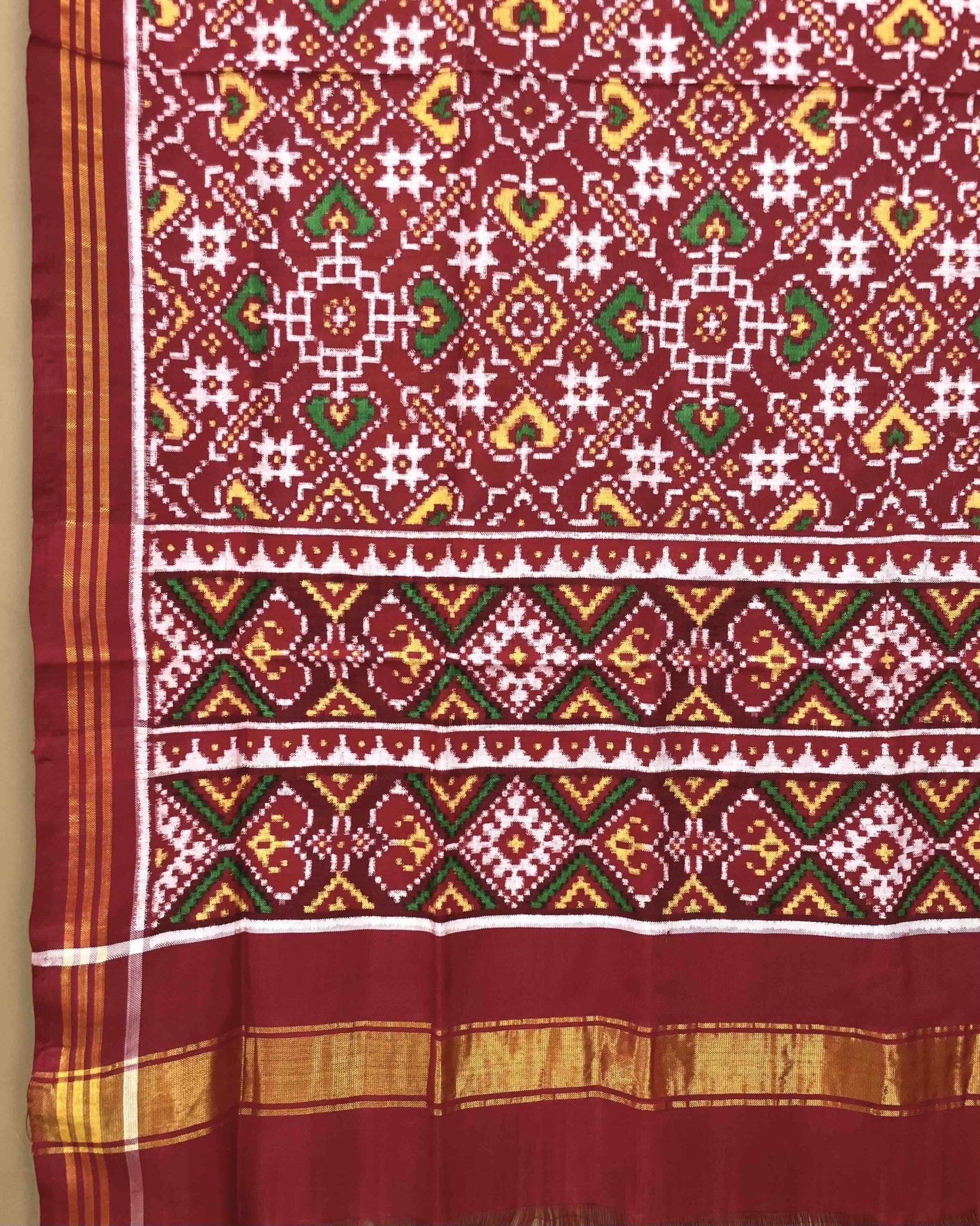 Red Manekchowk Patola Dupatta - SindhoiPatolaArt