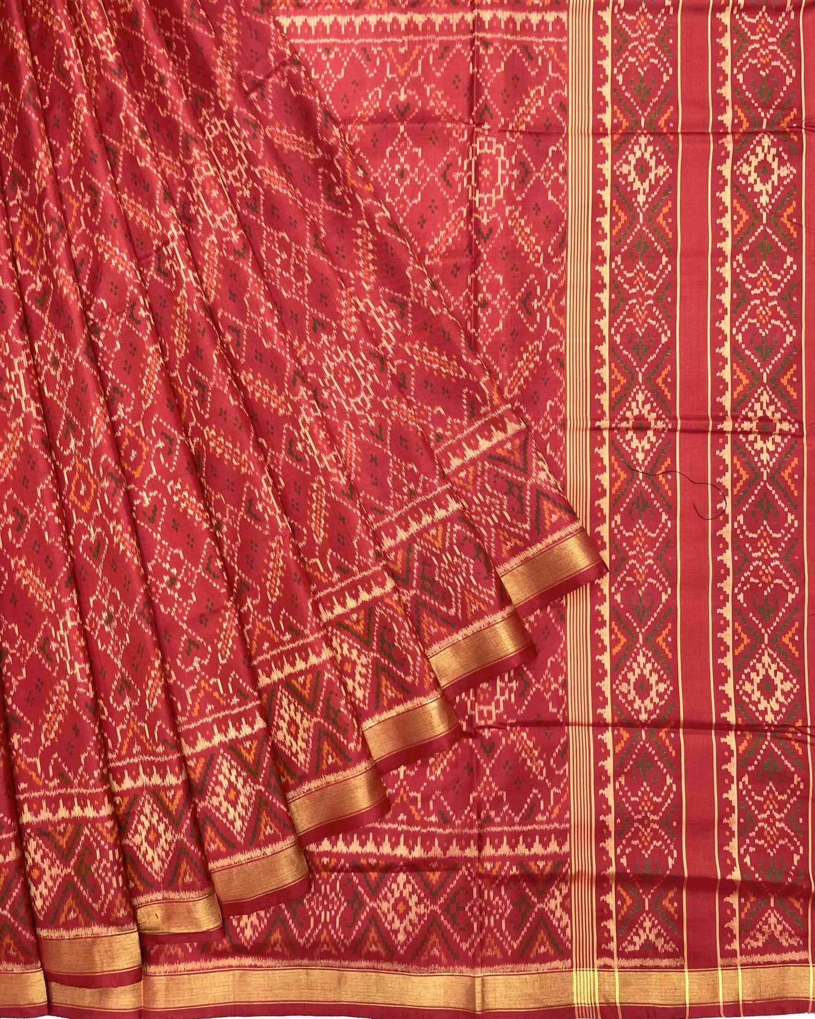 Red Manekchowk Patola Saree - SindhoiPatolaArt