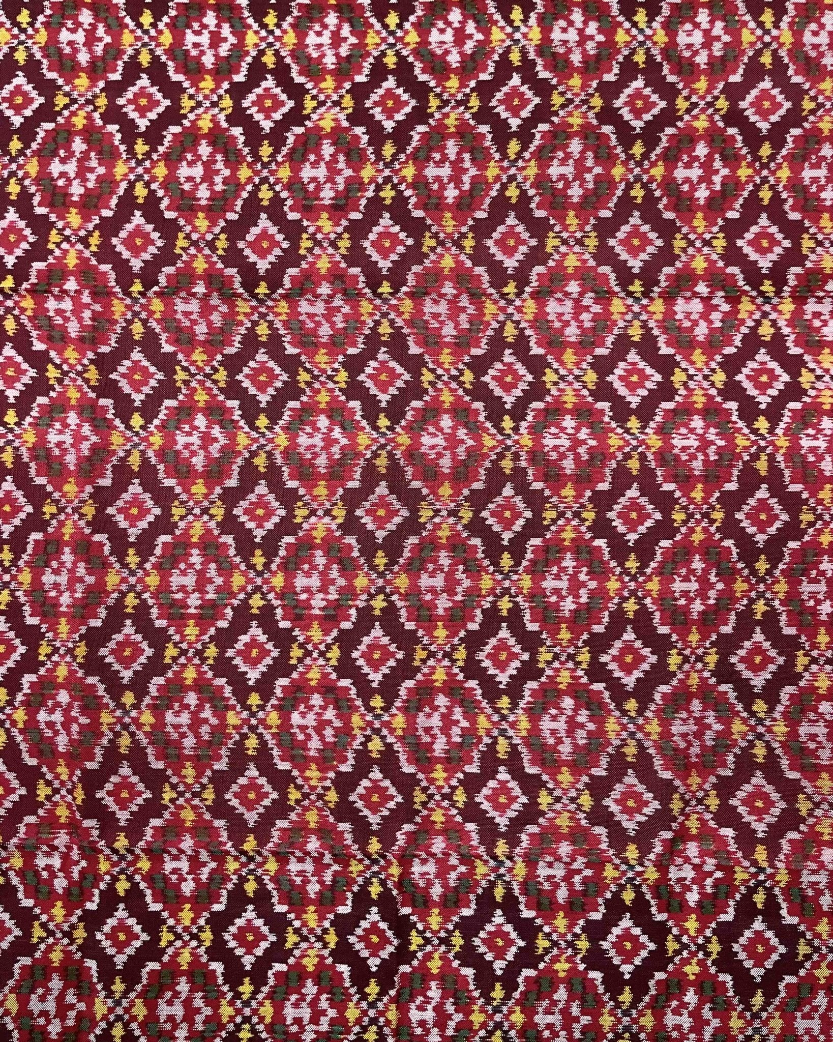 Red & Maroon Buttonful Patola Dupatta - SindhoiPatolaArt