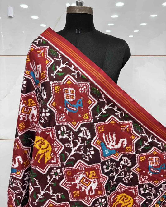 Red & Maroon Star Narikunj Patola Dupatta - SindhoiPatolaArt