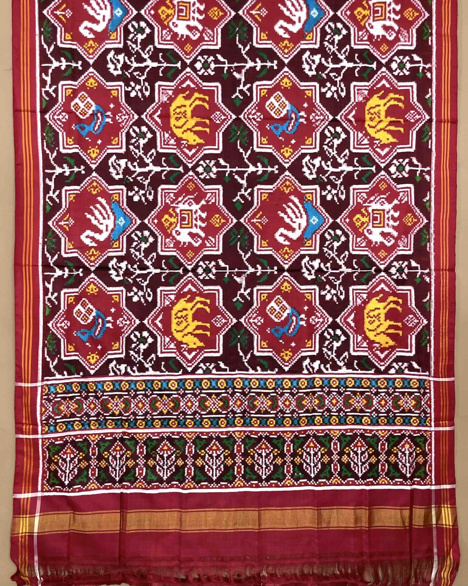 Red & Maroon Star Narikunj Patola Dupatta - SindhoiPatolaArt