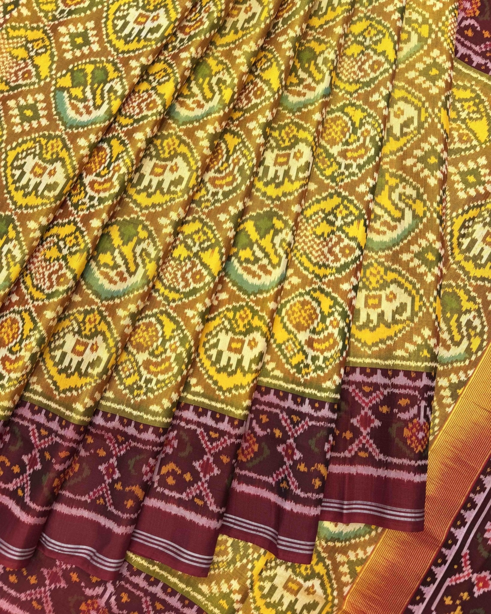 Red Maroon & Yellow Circle Narikunj Semi Double Ikat Patola Saree - SindhoiPatolaArt
