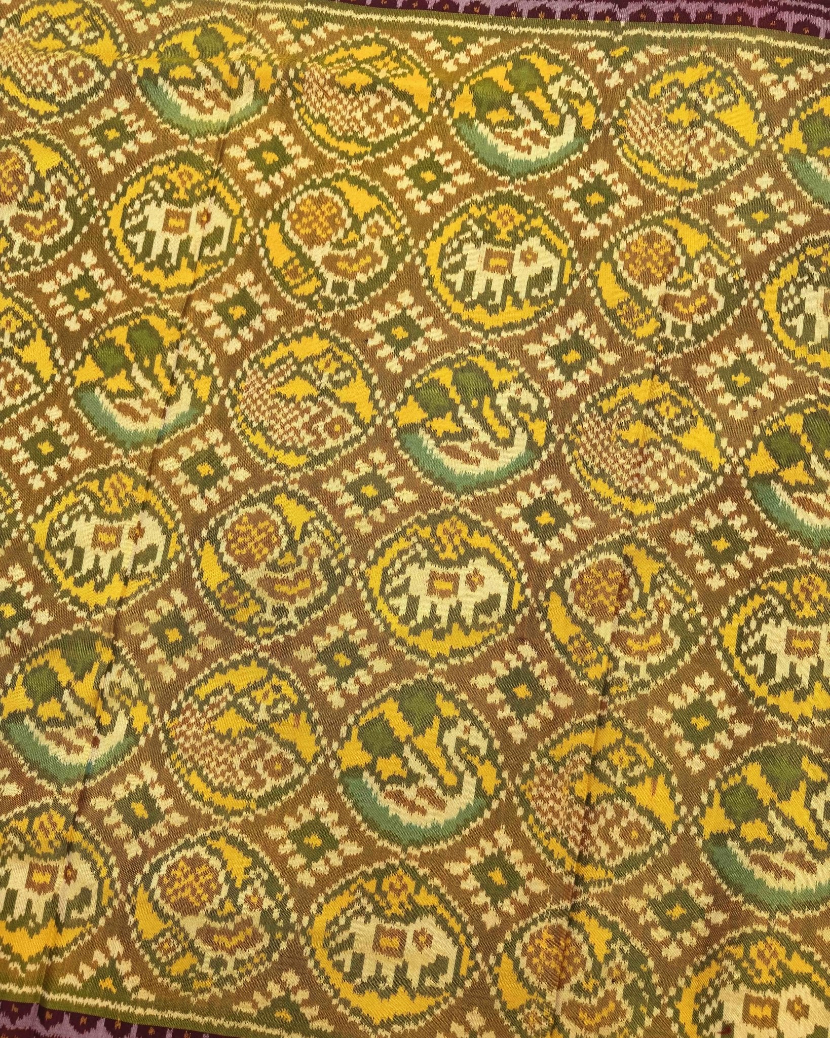 Red Maroon & Yellow Circle Narikunj Semi Double Ikat Patola Saree - SindhoiPatolaArt