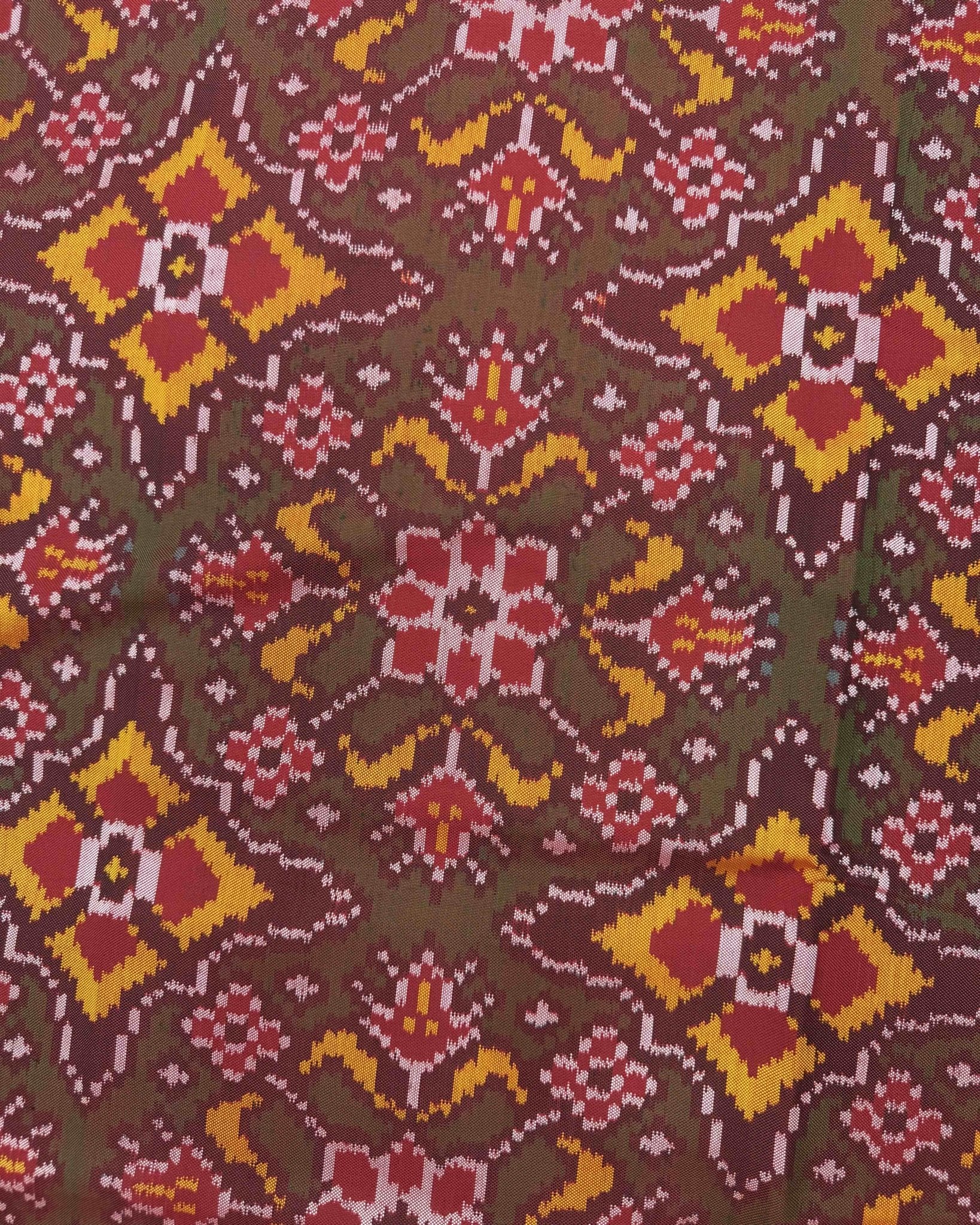 Red & Mehendi Navratan Chhabdi Semi Ikat Patola Saree - SindhoiPatolaArt