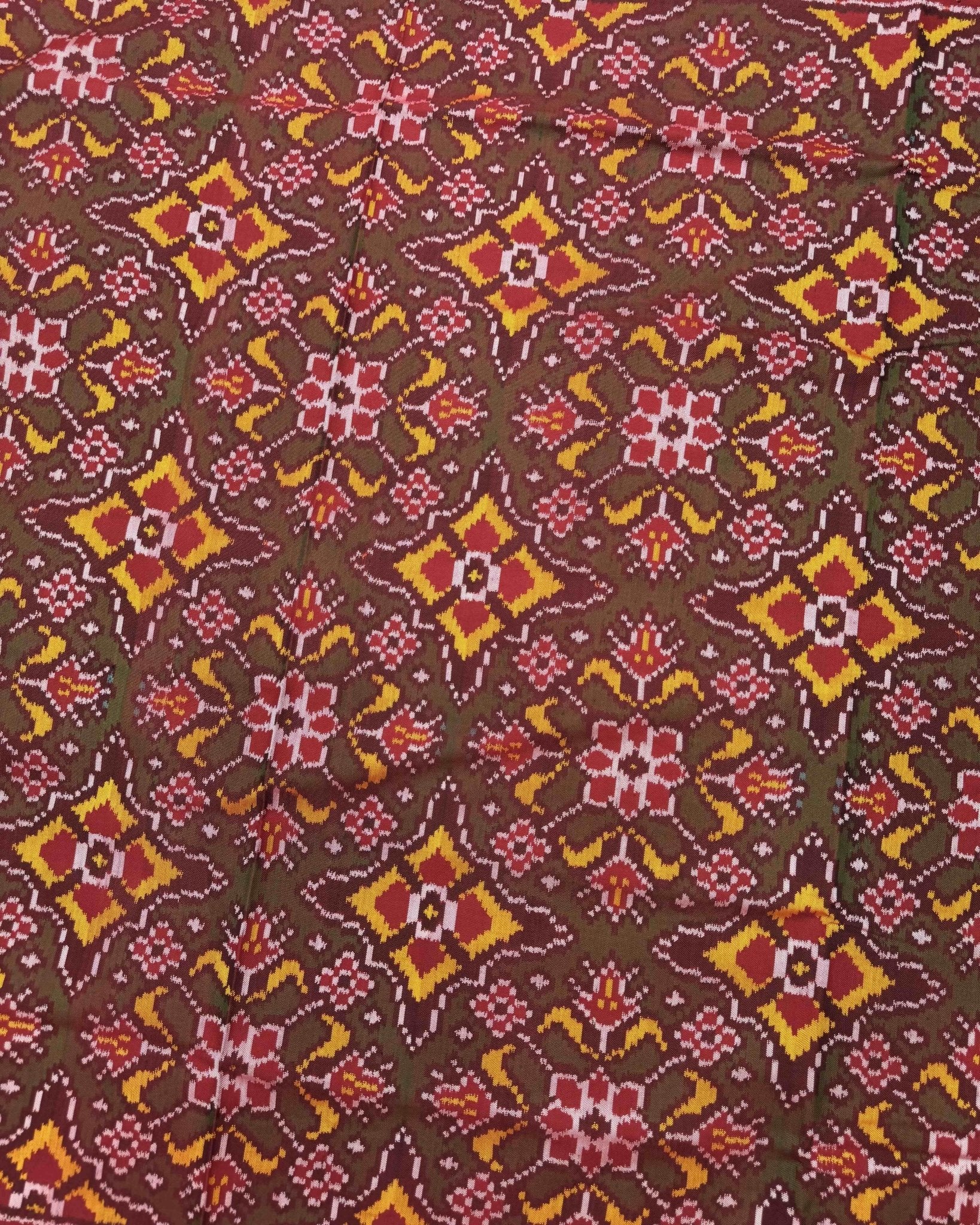 Red & Mehendi Navratan Chhabdi Semi Ikat Patola Saree - SindhoiPatolaArt
