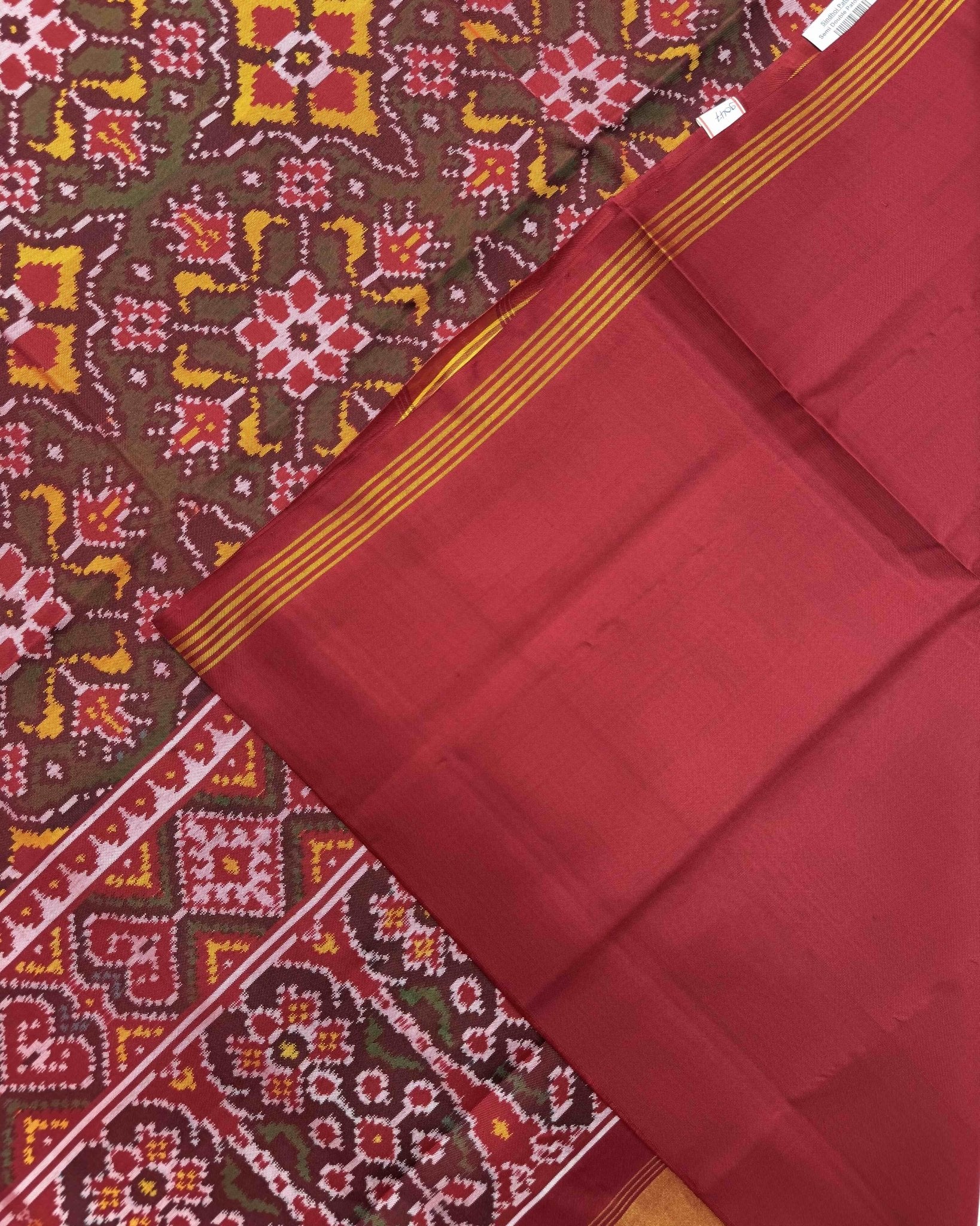 Red & Mehendi Navratan Chhabdi Semi Ikat Patola Saree - SindhoiPatolaArt