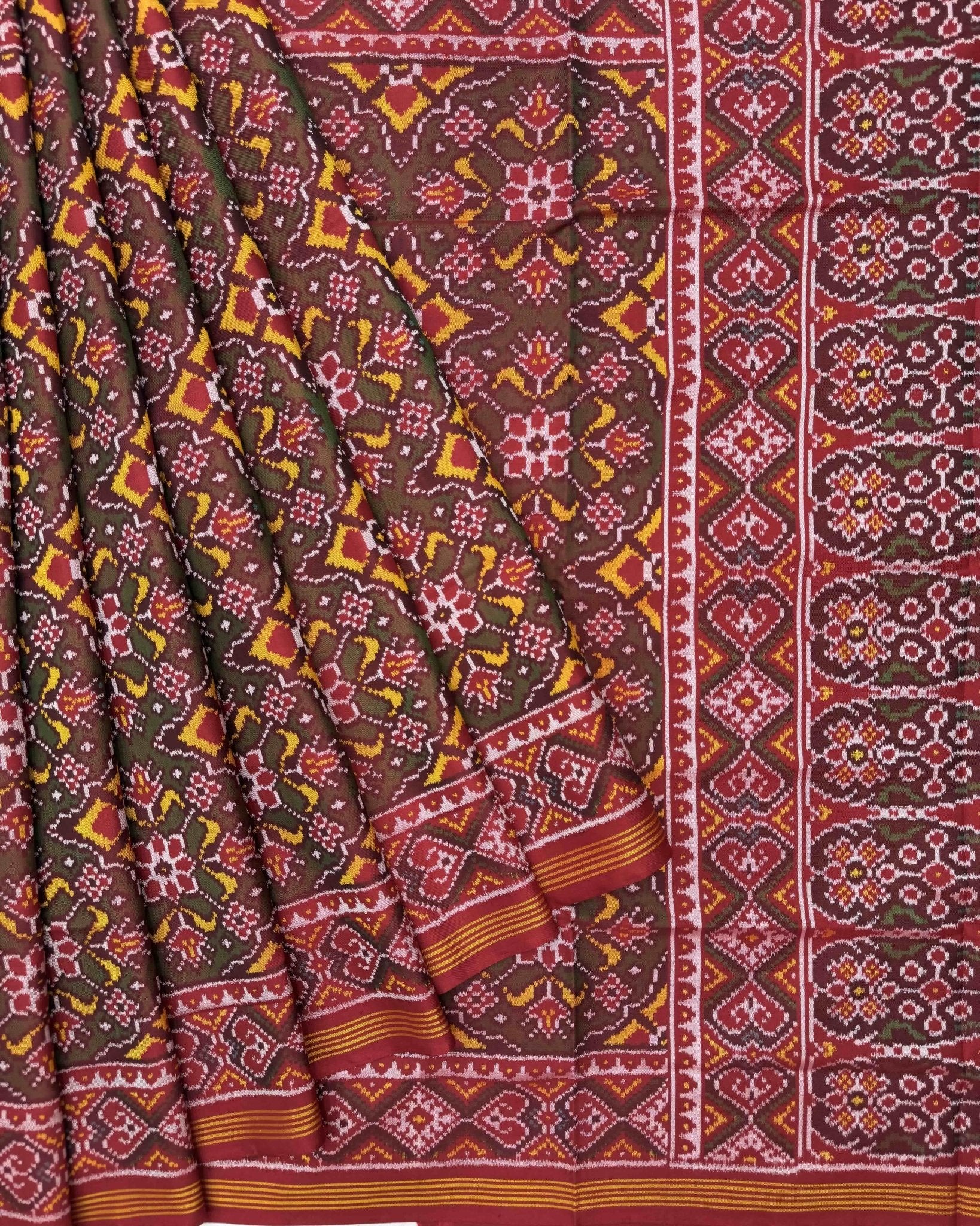 Red & Mehendi Navratan Chhabdi Semi Ikat Patola Saree - SindhoiPatolaArt